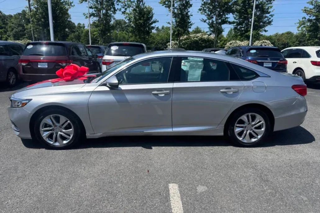 2020 Honda Accord LX photo 1