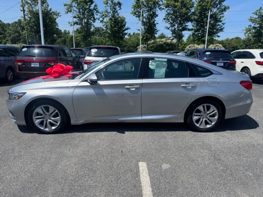 2020 Honda Accord LX photo 1