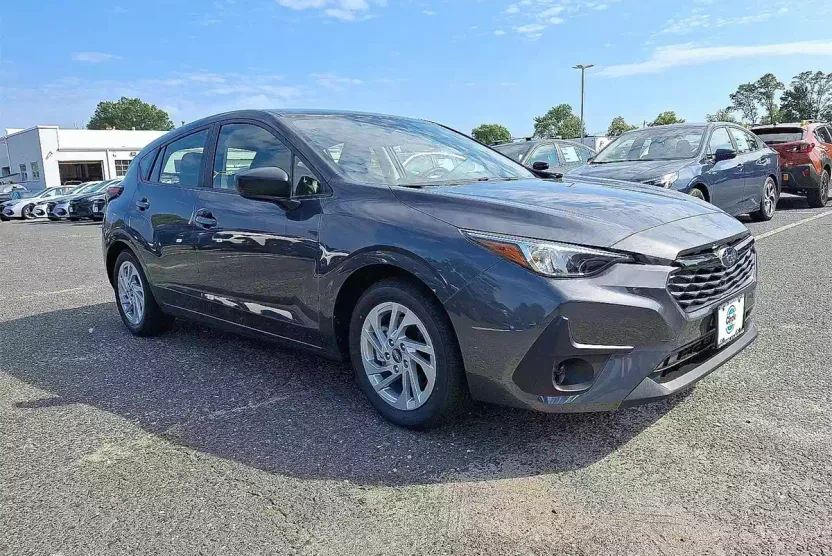2025 Subaru Impreza Base photo 1