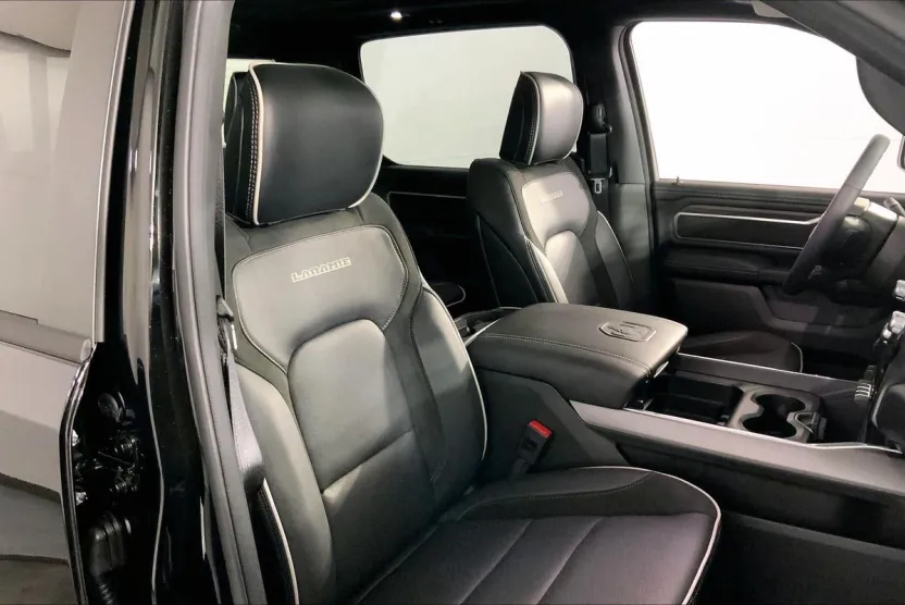 2025 Ram 1500 Laramie photo 1