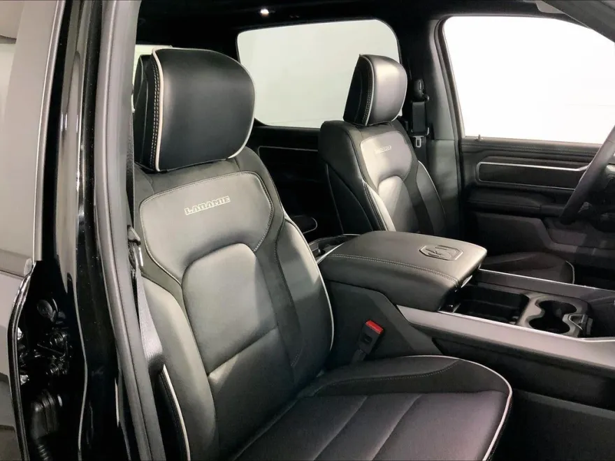 2025 Ram 1500 Laramie photo 1