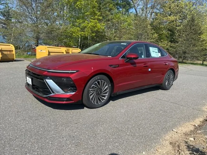 2025 Hyundai Sonata Hybrid Limited photo 1