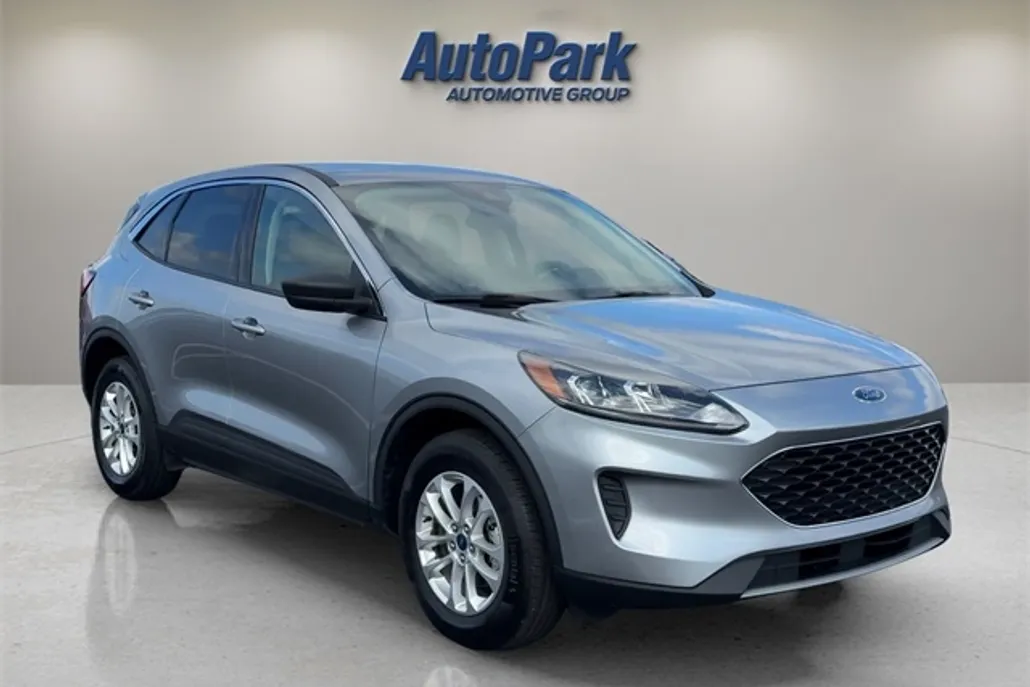 2022 Ford Escape SE photo 1