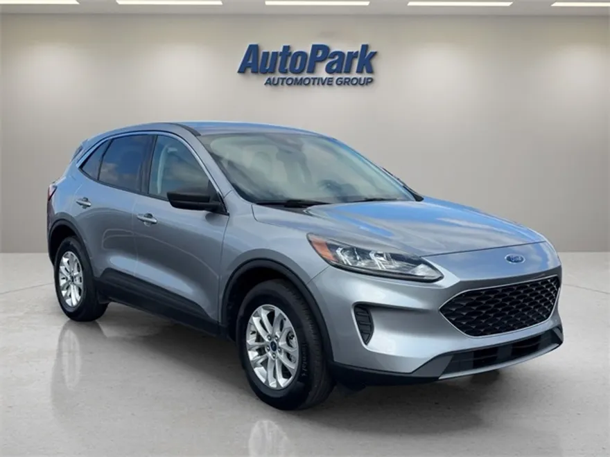2022 Ford Escape SE photo 1