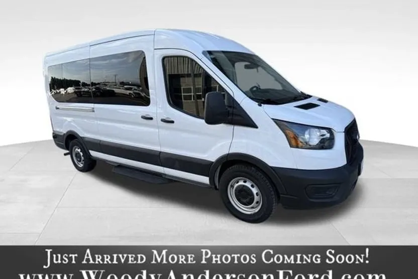 2024 Ford Transit Passenger XL photo 1