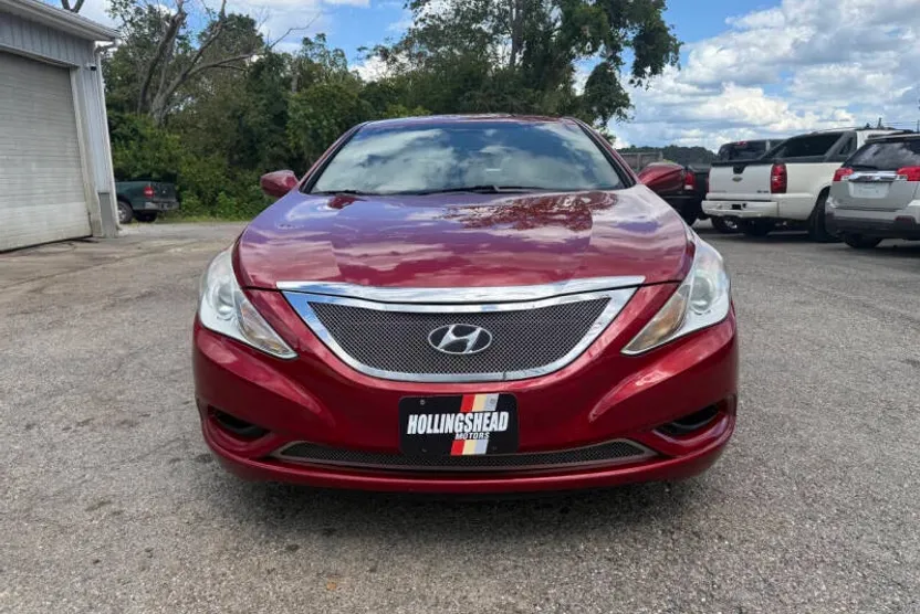 2011 Hyundai Sonata GLS photo 1