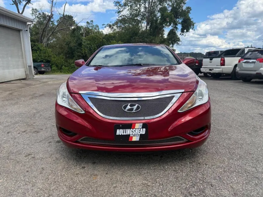 2011 Hyundai Sonata GLS photo 1