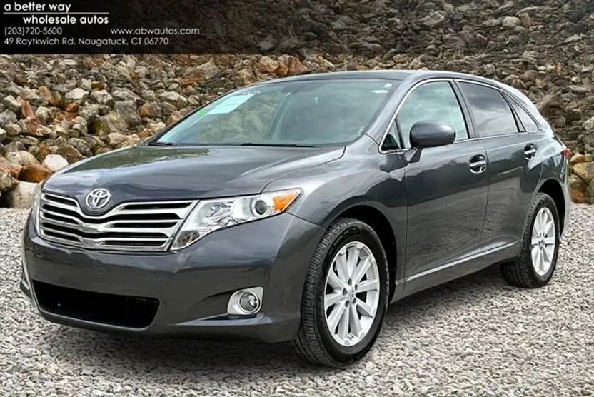 2010 Toyota Venza photo 1