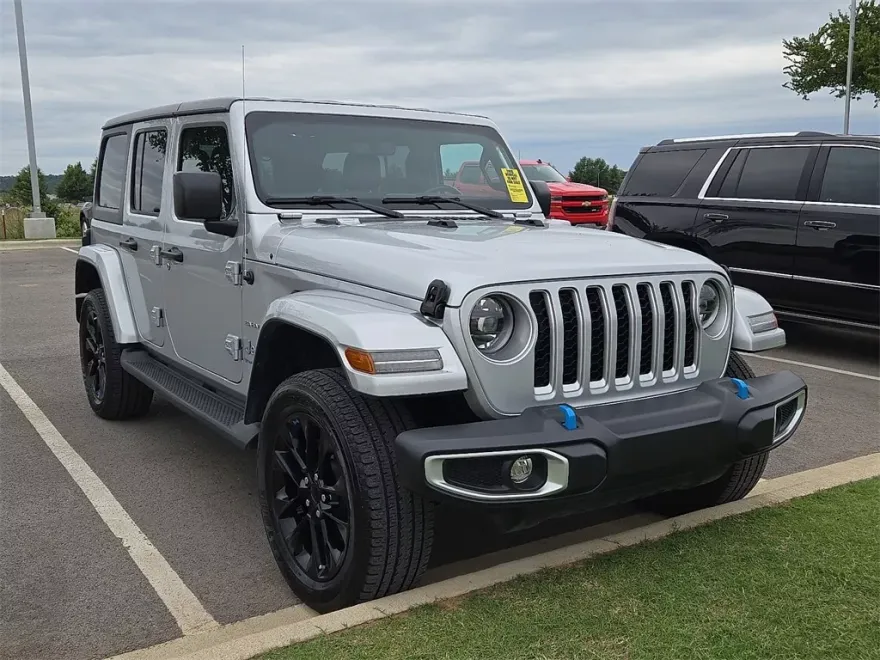 2023 Jeep Wrangler Sahara 4xe photo 1