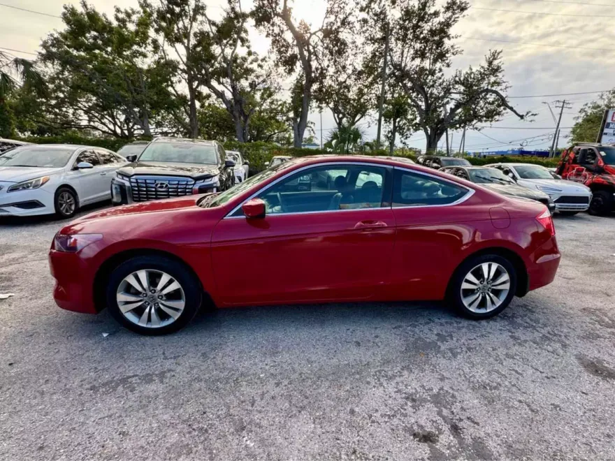 2010 Honda Accord EX-L photo 1