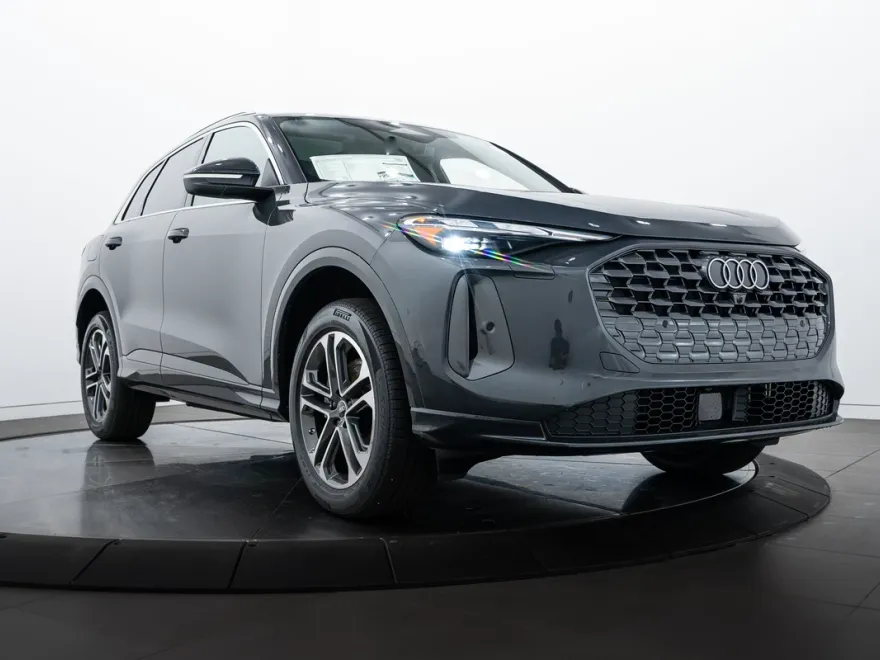 2025 Audi Q5 Premium photo 1