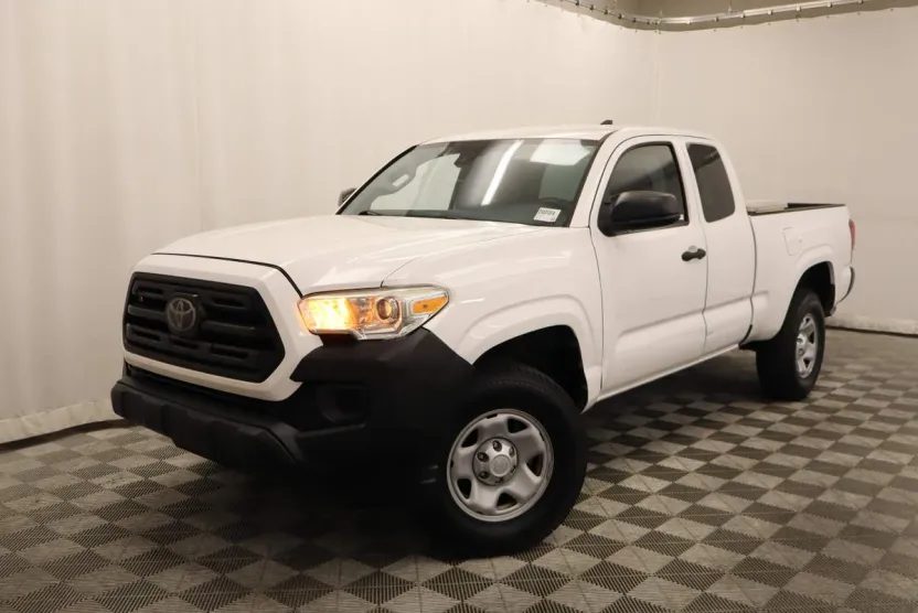 2018 Toyota Tacoma SR photo 1
