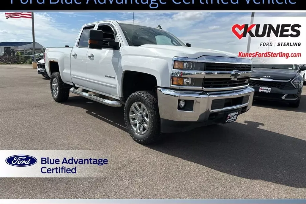 2016 Chevrolet Silverado 2500HD LT photo 1
