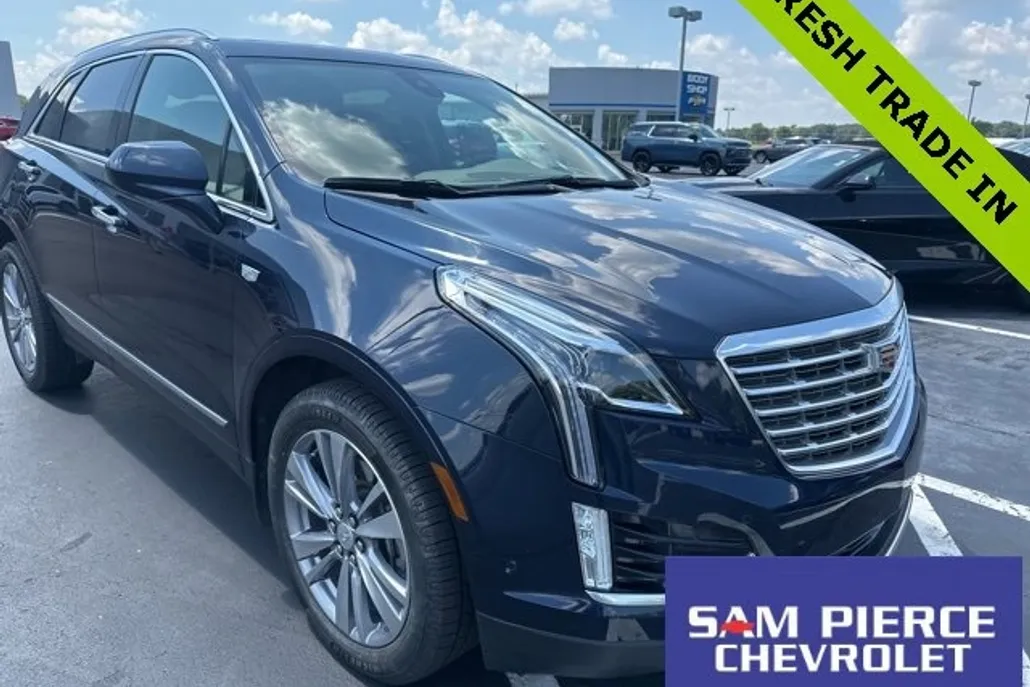2017 Cadillac XT5 Platinum photo 1