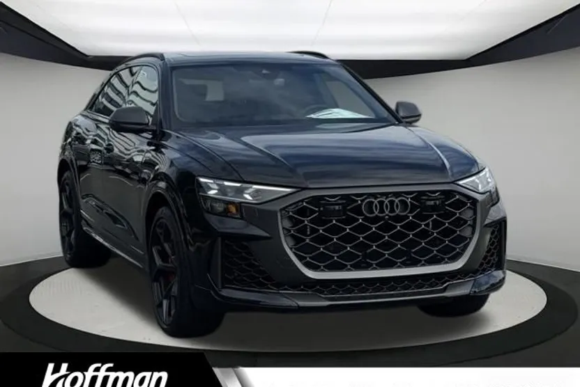 2025 Audi RS Q8 photo 1