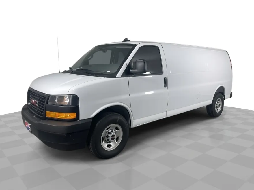 2025 Gmc Savana Cargo 3500 photo 1
