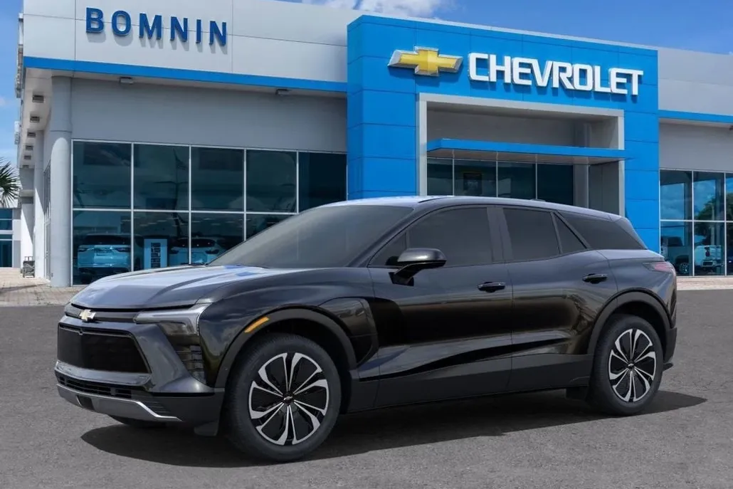2025 Chevrolet Blazer EV photo 1
