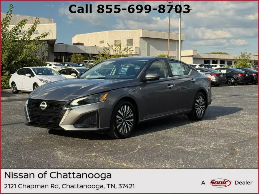 2025 Nissan Altima SV photo 1