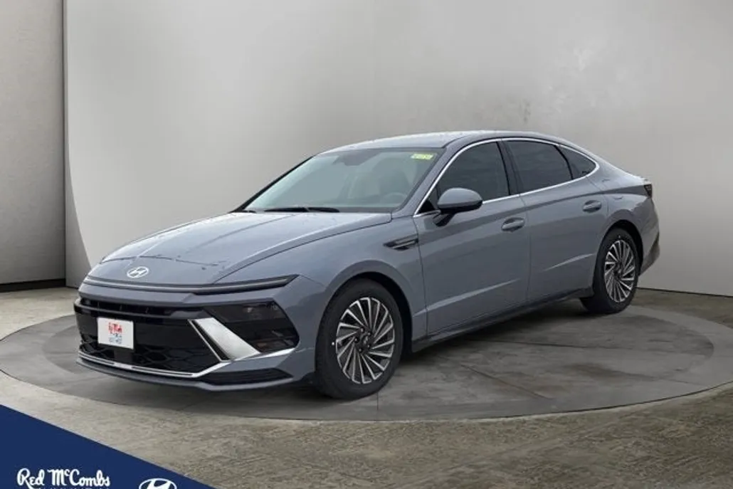 2025 Hyundai Sonata Hybrid SEL photo 1