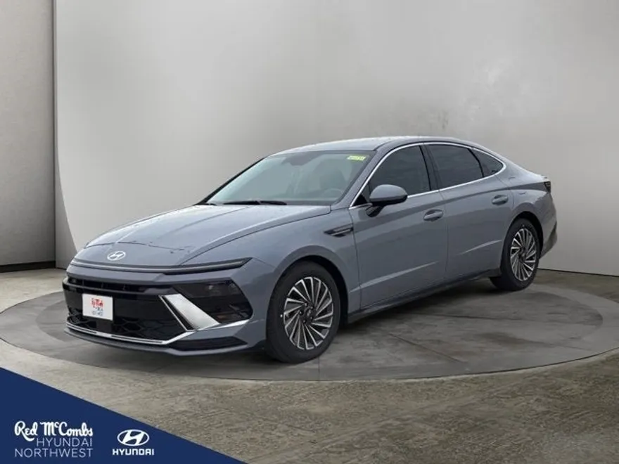 2025 Hyundai Sonata Hybrid SEL photo 1