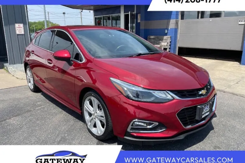 2017 Chevrolet Cruze Premier photo 1