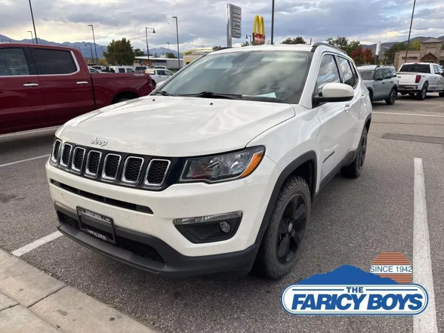 2018 Jeep Compass Latitude photo 1