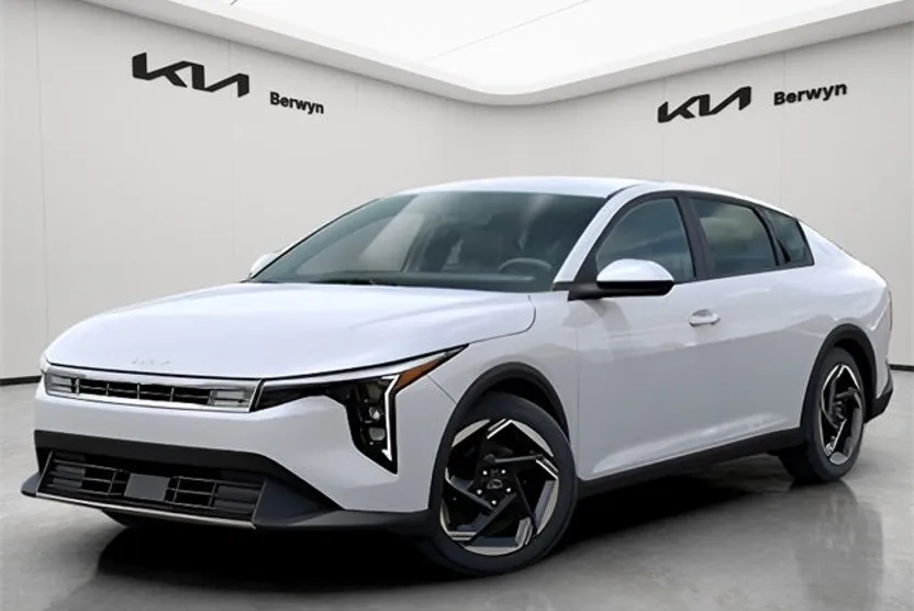 2025 Kia K4 EX photo 1