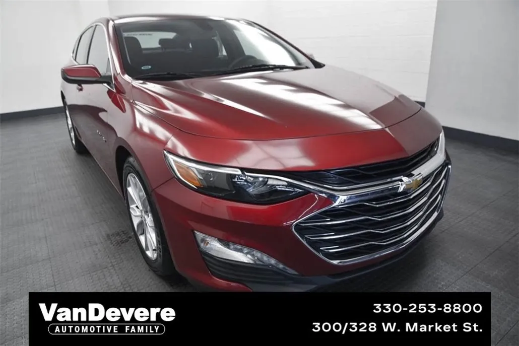 2019 Chevrolet Malibu 1LT photo 1
