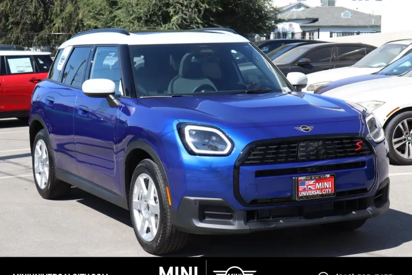 2026 Mini Countryman ALL4 S photo 1