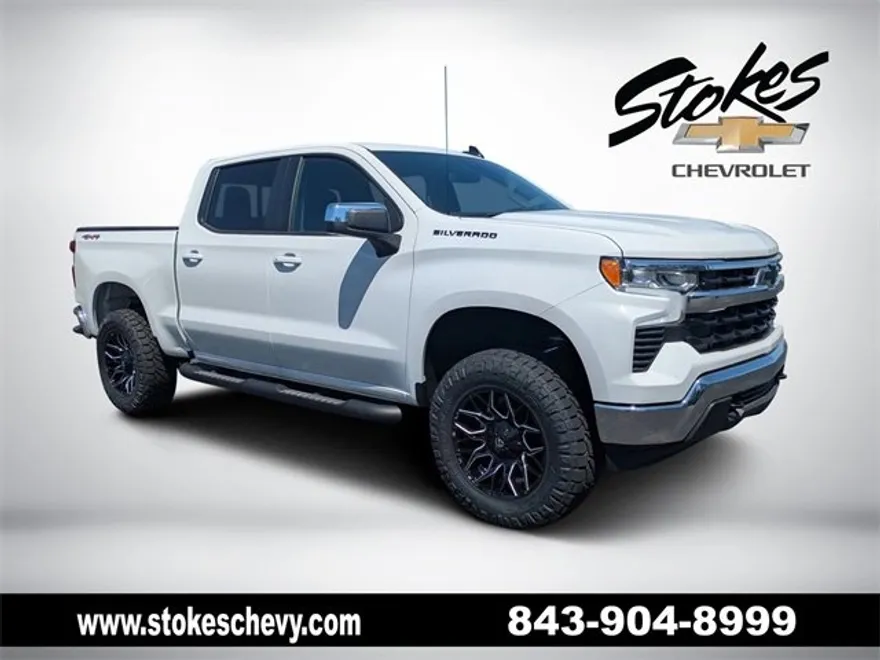 2025 Chevrolet Silverado 1500 LT photo 1