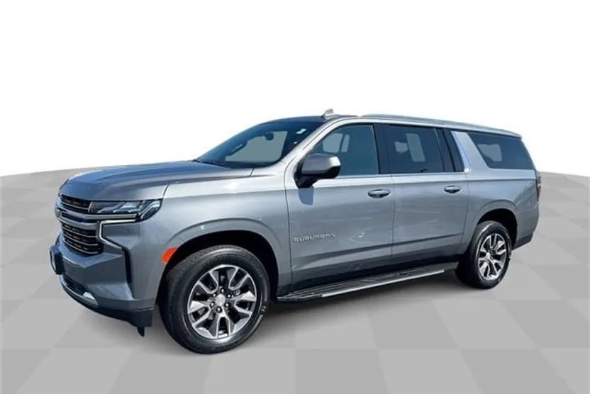 2021 Chevrolet Suburban LT photo 1