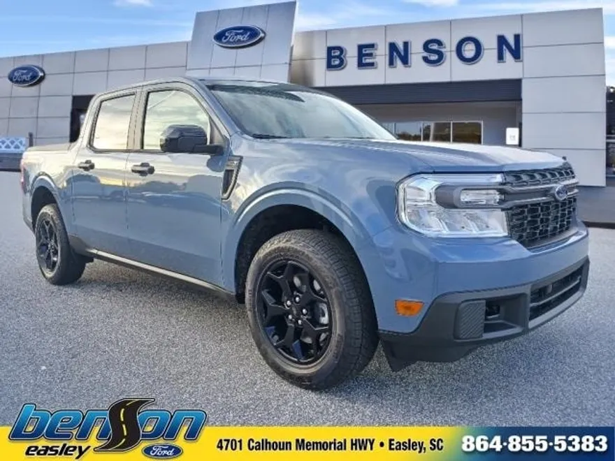 2024 Ford Maverick XLT photo 1