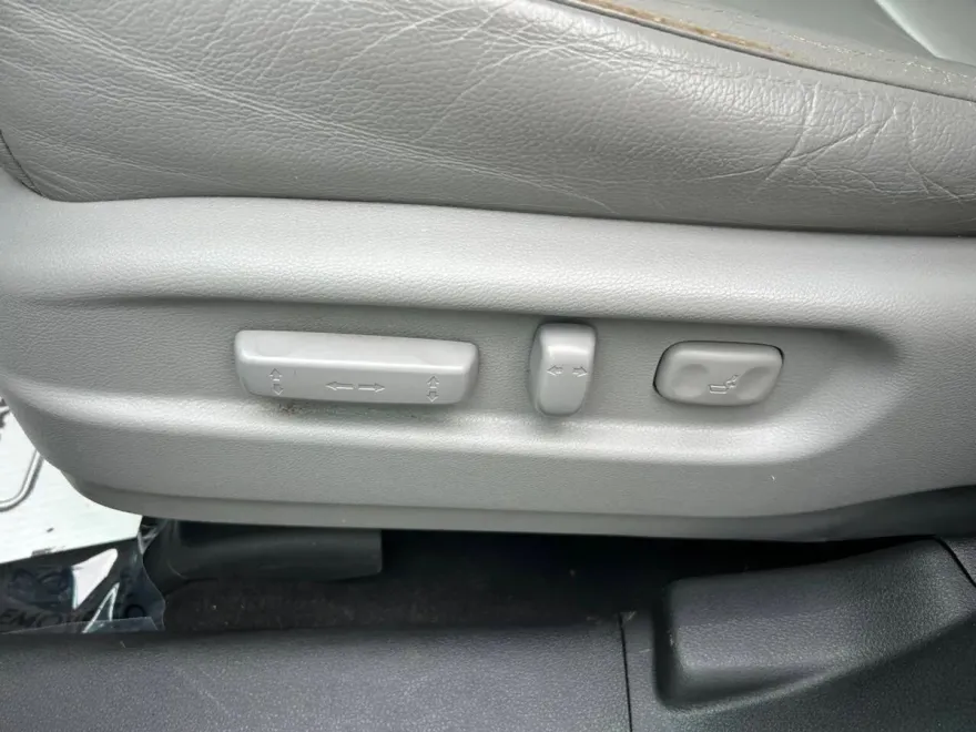 2016 Honda Pilot EX-L Sport photo 1