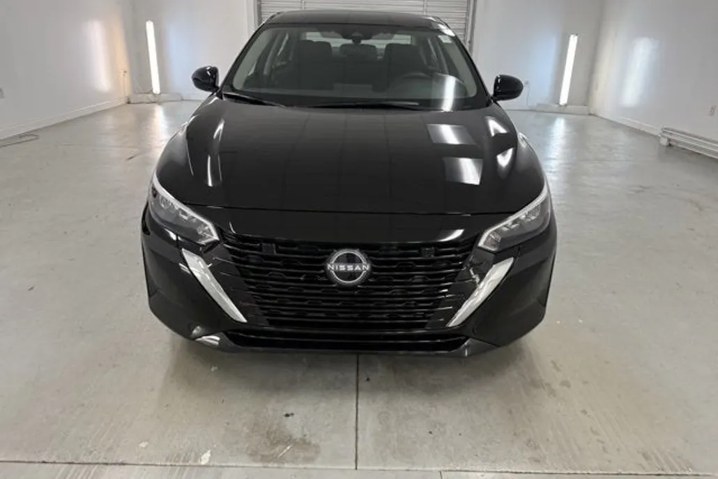2025 Nissan Sentra S photo 1