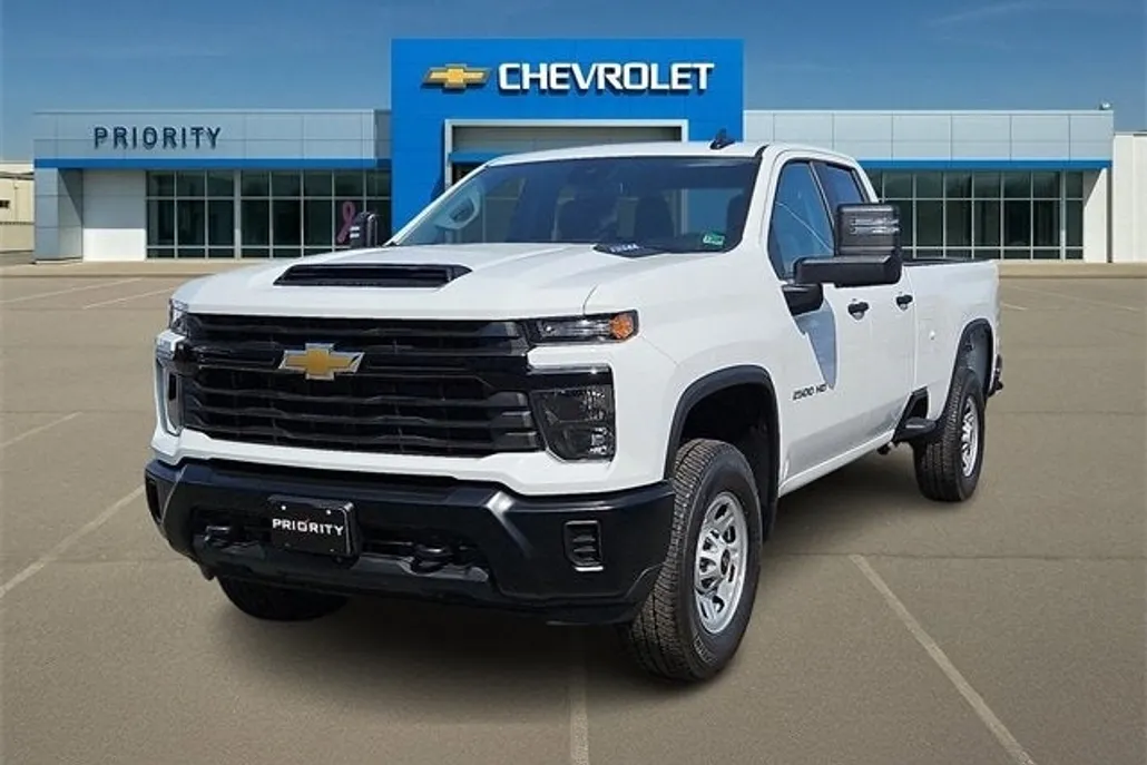 2025 Chevrolet Silverado 2500HD photo 1