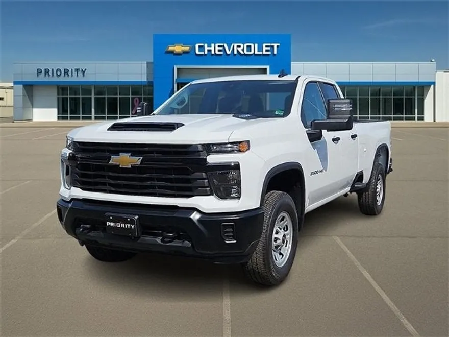 2025 Chevrolet Silverado 2500HD photo 1