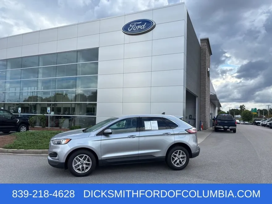 2024 Ford Edge SEL photo 1
