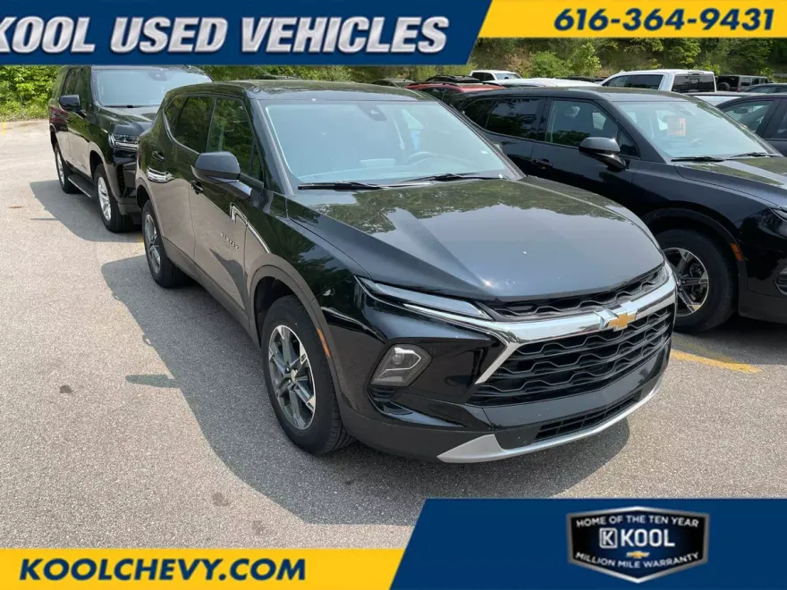 2025 Chevrolet Blazer 2LT photo 1