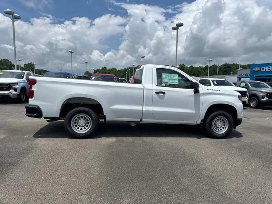 2025 Chevrolet Silverado 1500 photo 1