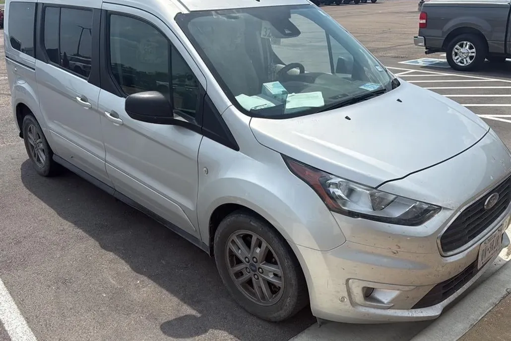 2022 Ford Transit XLT photo 1