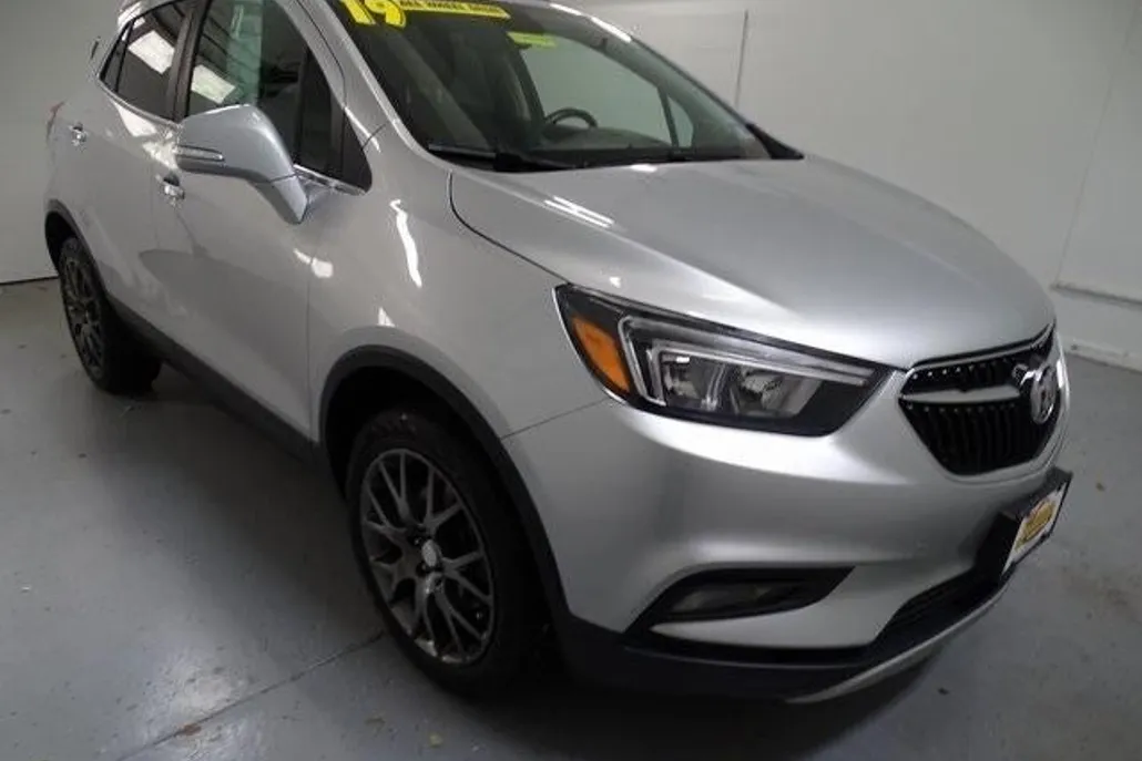 2019 Buick Encore Sport Touring photo 1