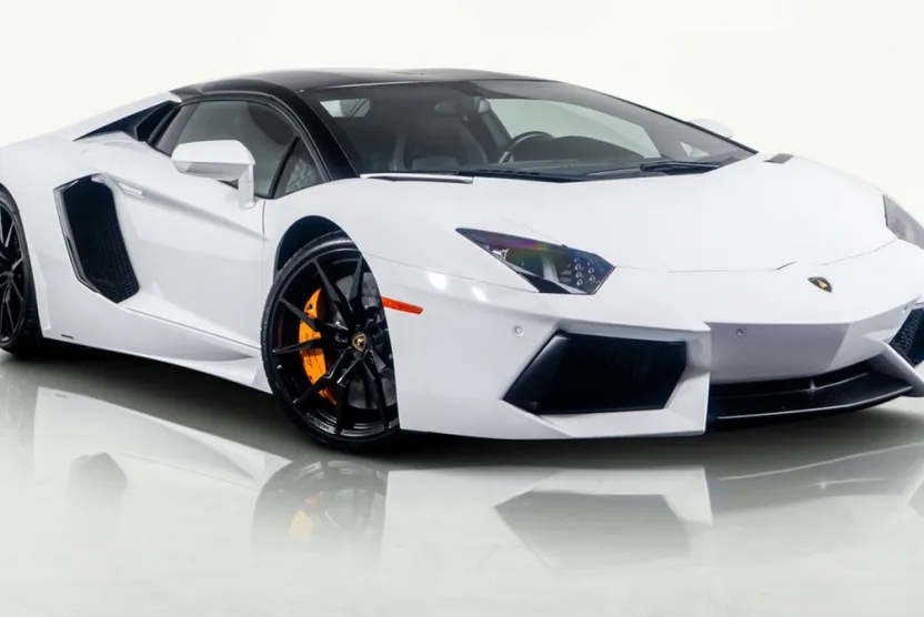 2015 Lamborghini Aventador Roadster photo 1