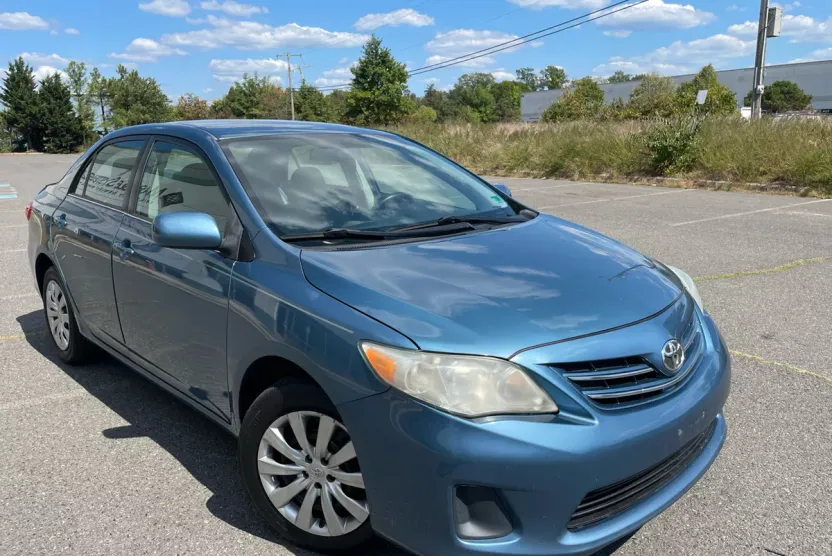 2013 Toyota Corolla LE Special Edition photo 1