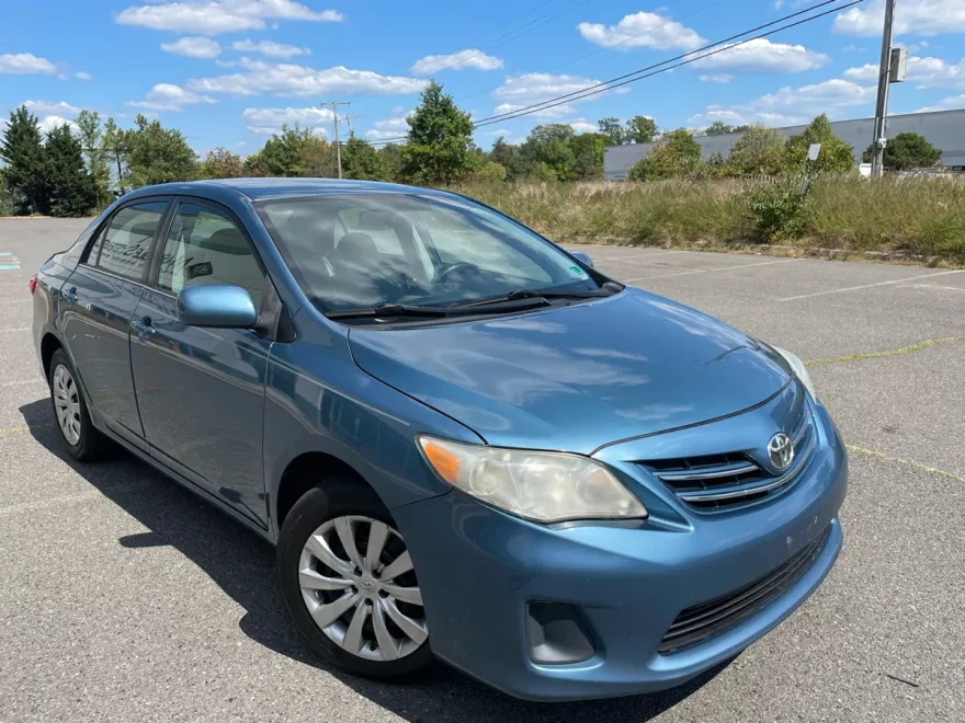 2013 Toyota Corolla LE Special Edition photo 1