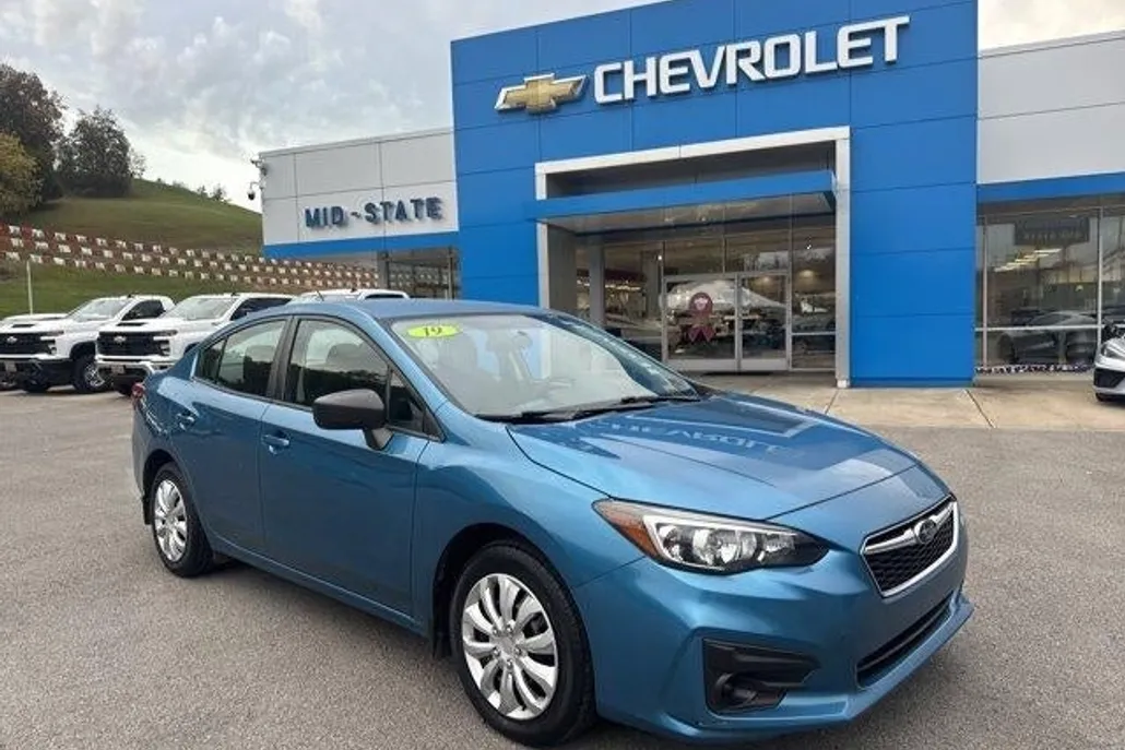 2019 Subaru Impreza Base photo 1