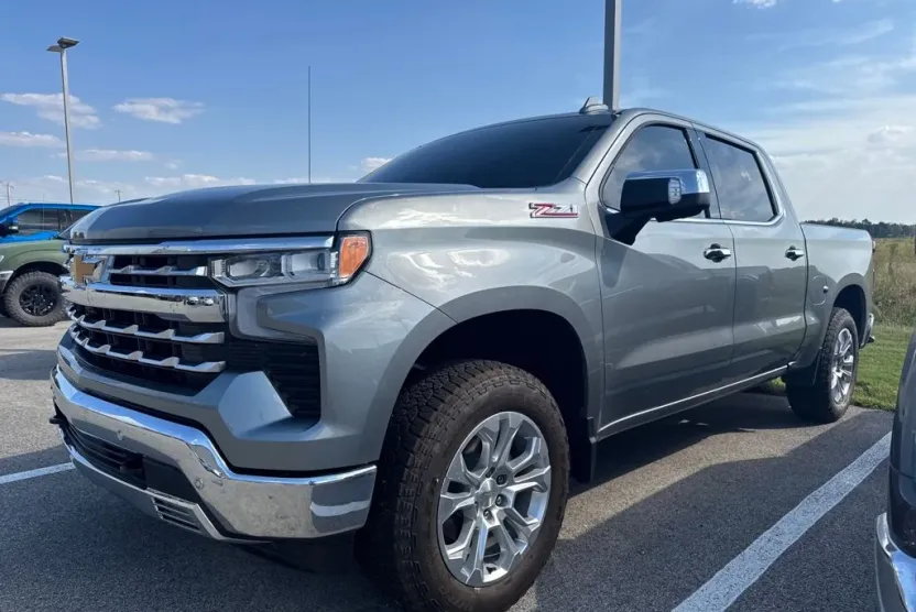2024 Chevrolet Silverado 1500 LTZ photo 1
