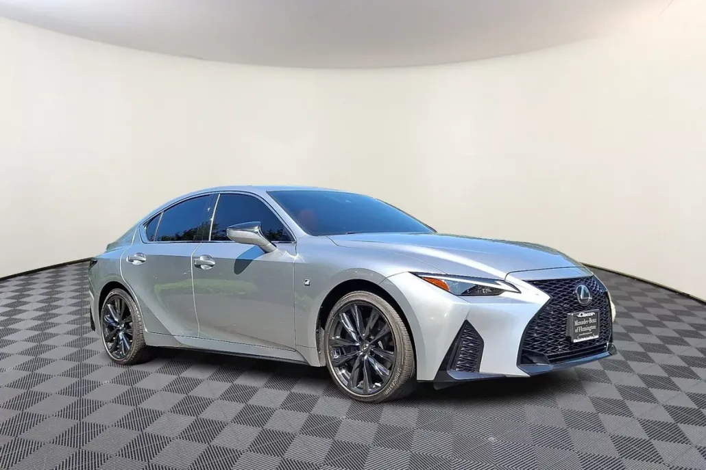 2022 Lexus IS 350 F SPORT photo 1
