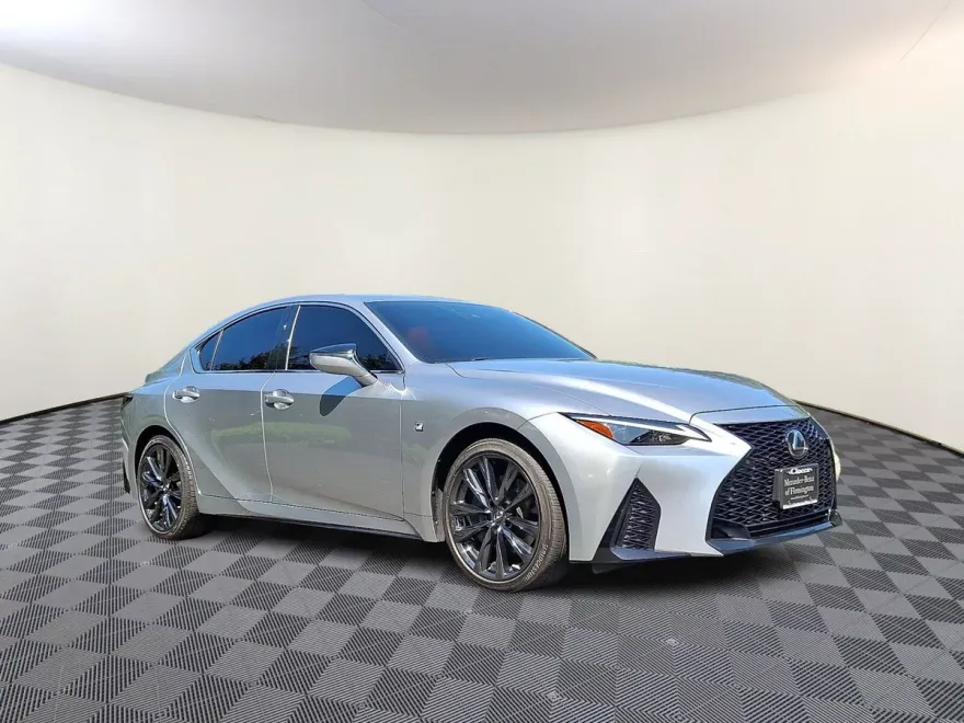 2022 Lexus IS 350 F SPORT photo 1