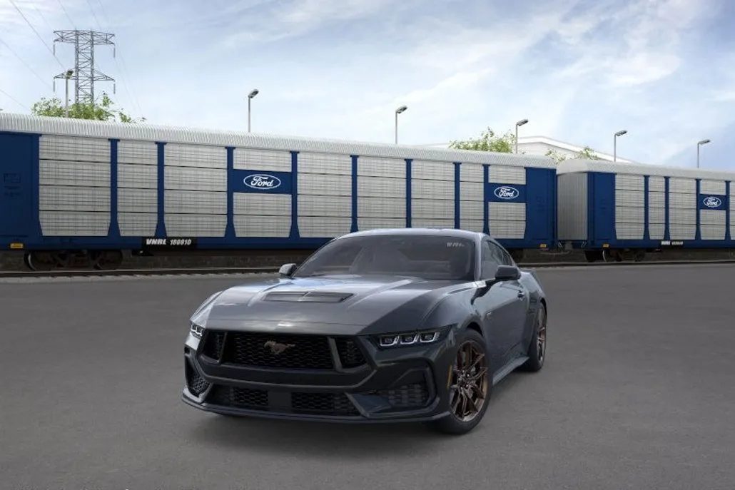 2025 Ford Mustang GT Premium photo 1