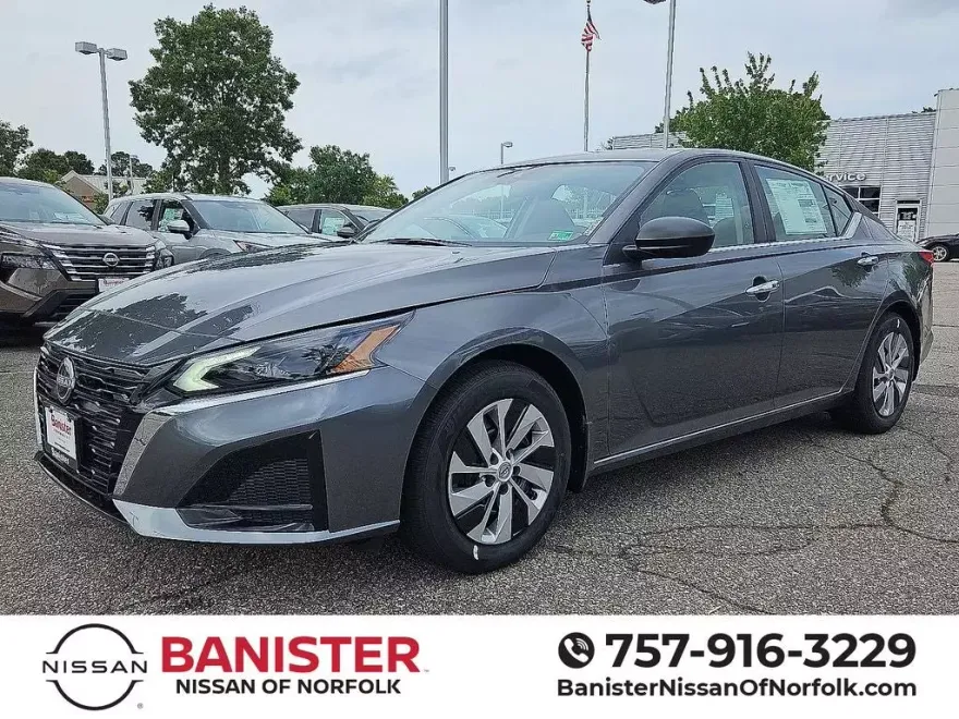 2025 Nissan Altima S photo 1